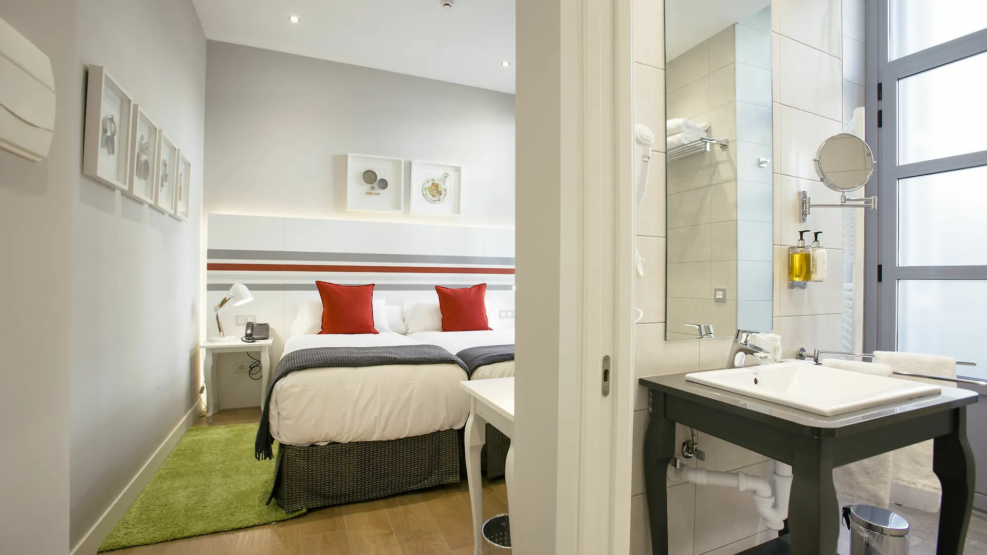 Legazpi Doce Rooms & Suites 산세바스티안 게스트하우스