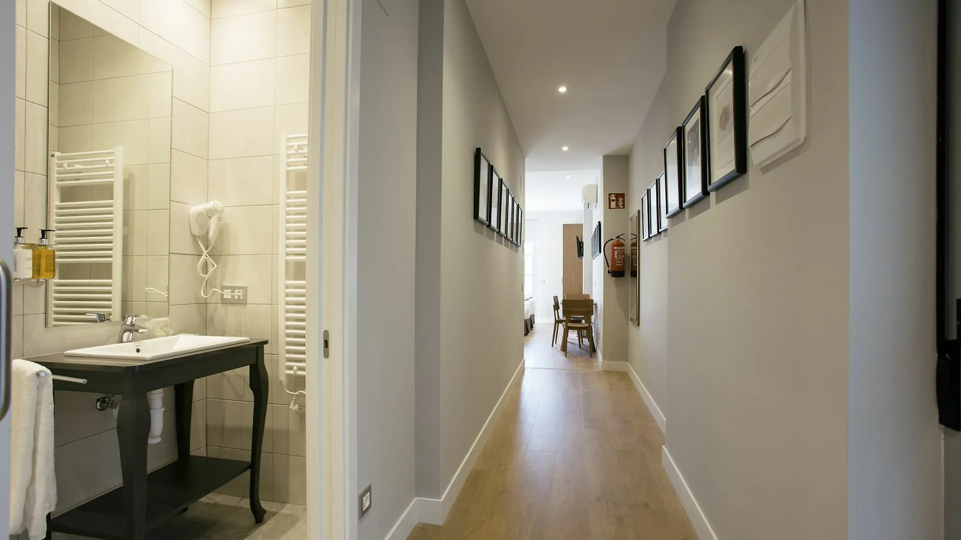 Legazpi Doce Rooms & Suites 산세바스티안 게스트하우스